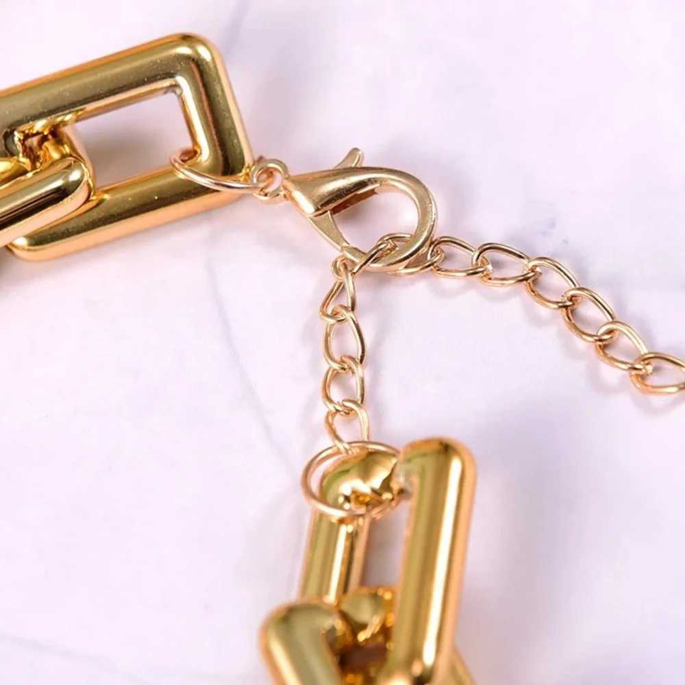 Zara 29.5” Gold Chunky Big Link Chain Bicolor Links Lightweight Necklace - Picture 8 of 15